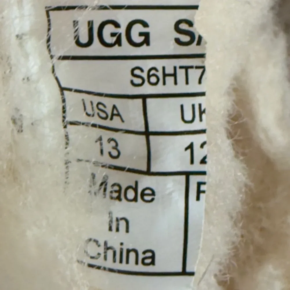 UGG Kids Cozy House Slip-On Slippers. 13.